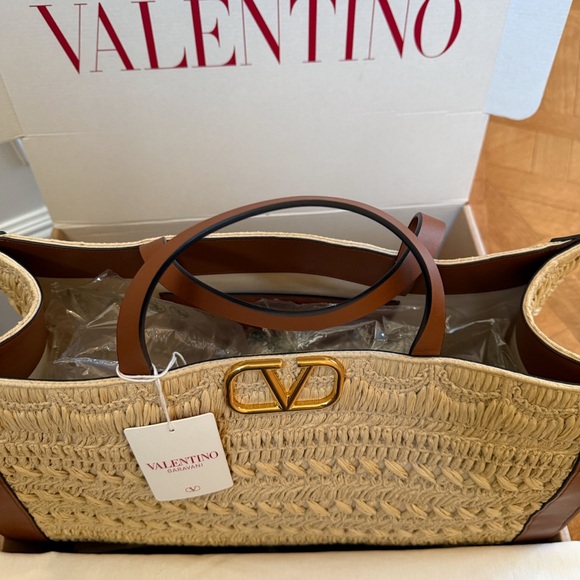 Valentino Embroided Raffia Tote - Picture 5 of 6
